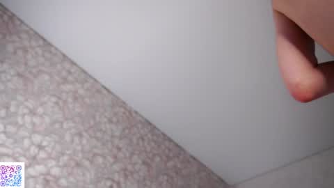 Snapshot of glennabardy chatting on 12.23.24 Sandra online show from 12.23.24