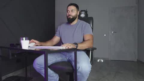 Matthew .. for short call me Matt online show from 10.22.25