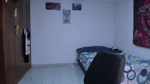 Snapshot of glitch_doll chatting on 11.04.25 NYX online show from 11.04.25