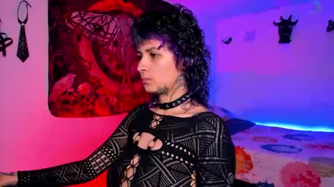 Snapshot of glitch_doll chatting on 02.27.26 NYX online show from 02.27.26