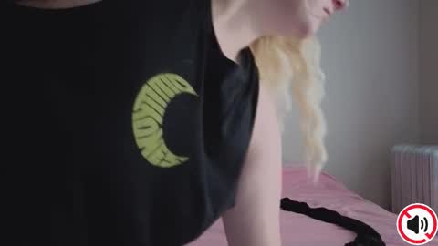 Glitch online show from 10.19.25