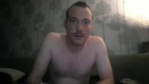 Snapshot of gloomy544481 chatting on 10.01.25 gloomy544481 online show from 10.01.25