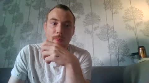 Snapshot of gloomy544481 chatting on 10.01.25 gloomy544481 online show from 10.01.25