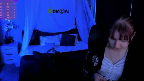 Snapshot of gloria_bubble chatting on 04.18.26 your dream online show from 04.18.26