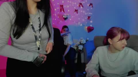 Snapshot of gloria_bubble chatting on 04.23.26 your dream online show from 04.23.26
