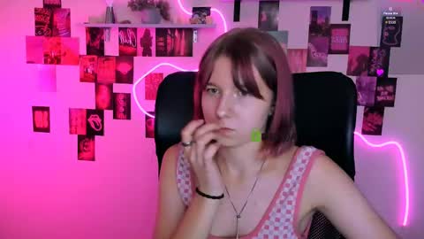Snapshot of gloria_bubble chatting on 05.23.26 your dream online show from 05.23.26
