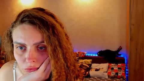 Gloria Wood online show from 12.19.24