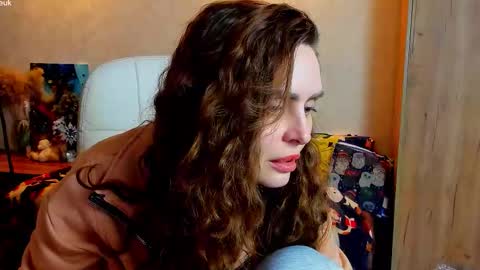 Gloria Wood online show from 12.17.25