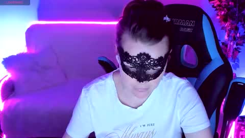 gloriagrays online show from 09.14.25