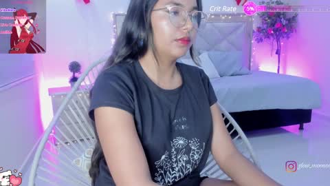 Moon Nicoll  online show from 01.12.25