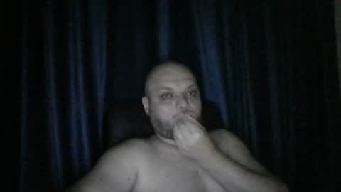 Snapshot of glusgan chatting on 07.07.26 Your boy online show from 07.07.26