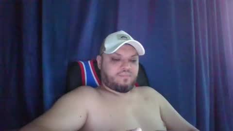 Snapshot of glusgan chatting on 07.15.26 Your boy online show from 07.15.26