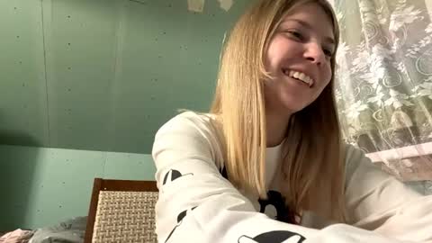 glyndabrierre online show from 04.13.26