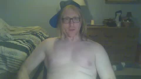 Snapshot of gnger31foru chatting on 12.21.24 Steven Meadow online show from 12.21.24