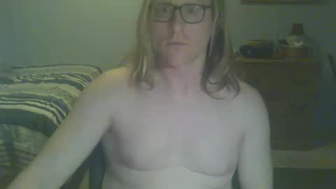 Snapshot of gnger31foru chatting on 01.29.25 Steven Meadow online show from 01.29.25