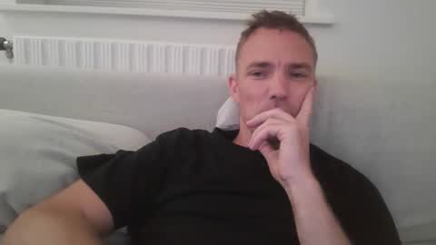 Snapshot of gnusmas4you chatting on 10.11.25 Gnusmas4you online show from 10.11.25