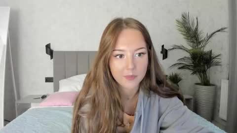 Lina online show from 09.30.25