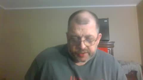 Snapshot of gobey33 chatting on 04.25.26 IDKIDCIDGAF online show from 04.25.26