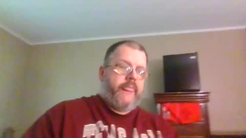 Snapshot of gobey33 chatting on 05.08.26 IDKIDCIDGAF online show from 05.08.26
