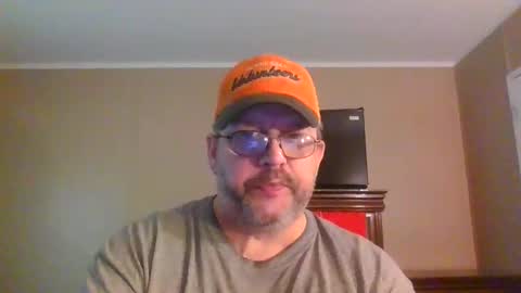 Snapshot of gobey33 chatting on 05.11.26 IDKIDCIDGAF online show from 05.11.26