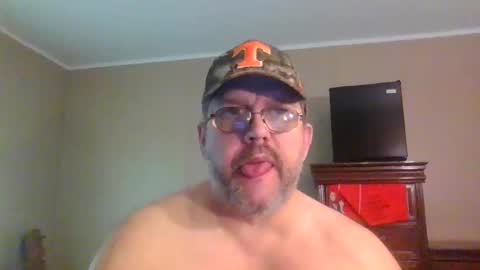 Snapshot of gobey33 chatting on 05.14.26 IDKIDCIDGAF online show from 05.14.26