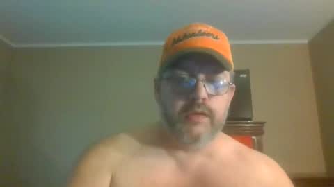 Snapshot of gobey33 chatting on 05.19.26 IDKIDCIDGAF online show from 05.19.26