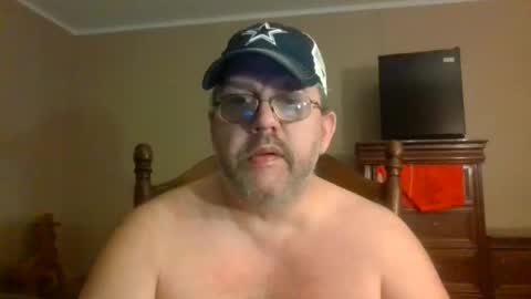 Snapshot of gobey33 chatting on 06.08.26 IDKIDCIDGAF online show from 06.08.26