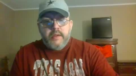 Snapshot of gobey33 chatting on 07.05.26 IDKIDCIDGAF online show from 07.05.26