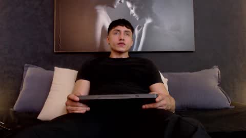 steven online show from 12.22.24