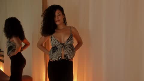 Snapshot of goddes_helena chatting on 01.19.25 Elena online show from 01.19.25