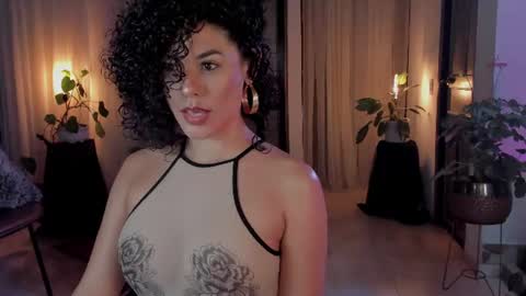 Snapshot of goddes_helena chatting on 07.26.26 Elena online show from 07.26.26