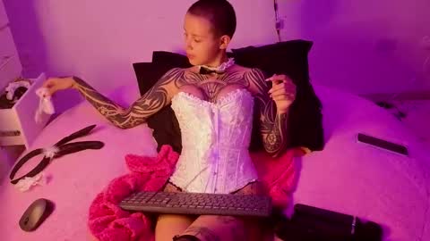 vee online show from 03.05.26