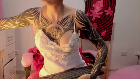 vee online show from 04.17.26