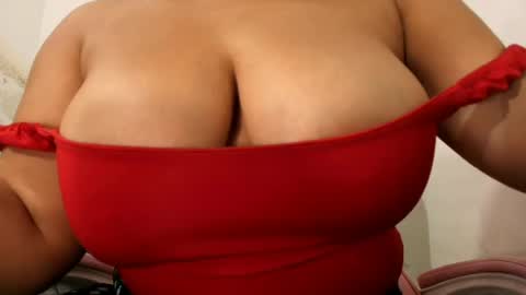 Snapshot of goddesschanell chatting on 06.06.26 CHANELL online show from 06.06.26