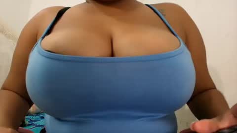Snapshot of goddesschanell chatting on 08.05.26 CHANELL online show from 08.05.26