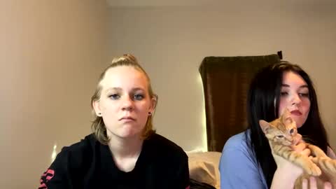 Snapshot of goddessfeyaa chatting on 12.08.24 feyaa22 online show from 12.08.24