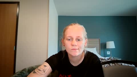 Snapshot of goddessfeyaa chatting on 09.09.25 feyaa22 online show from 09.09.25