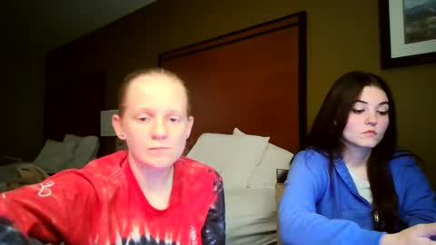 Snapshot of goddessfeyaa chatting on 10.05.25 feyaa22 online show from 10.05.25