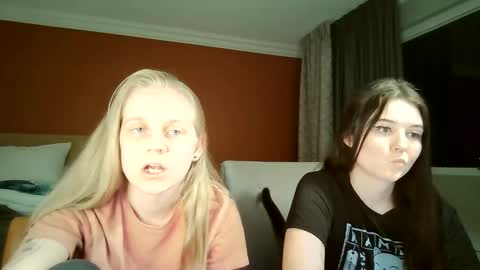 Snapshot of goddessfeyaa chatting on 02.19.26 feyaa22 online show from 02.19.26