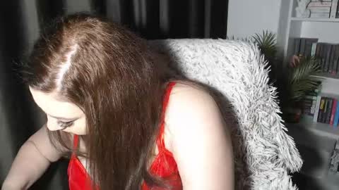 Snapshot of goddessmxx chatting on 05.20.26 Mistress Mary online show from 05.20.26