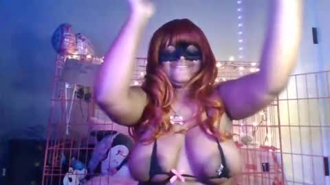 Snapshot of goddessqtz chatting on 07.19.26 goddessqtz online show from 07.19.26