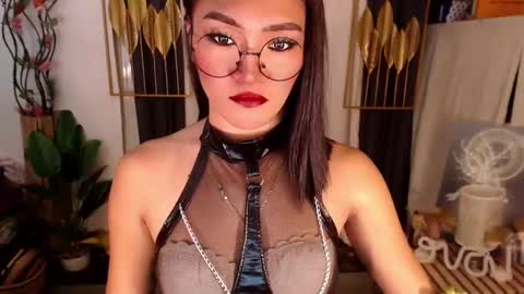 Snapshot of goddessquinnie chatting on 02.04.25 quinnie online show from 02.04.25