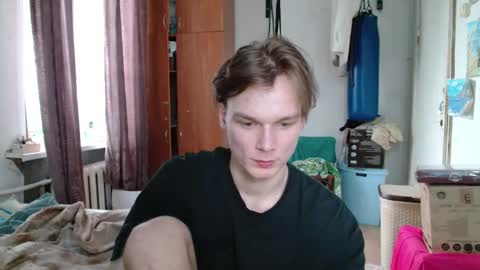 Snapshot of gofymcmouse chatting on 10.28.25 Daniel online show from 10.28.25