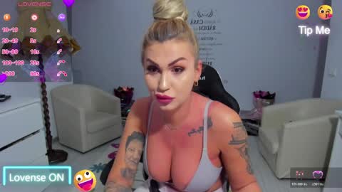 Nicole.. online show from 04.01.26