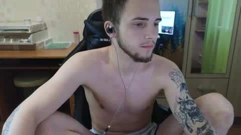 Snapshot of golden_boyyy21 chatting on 06.29.26 Golden boyyy21 online show from 06.29.26