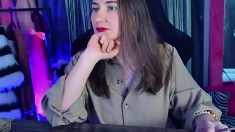 Snapshot of golden_dragones chatting on 04.19.26 Gloria online show from 04.19.26