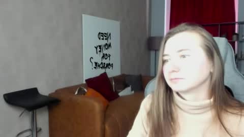 Snapshot of golden_dragones chatting on 04.26.26 Gloria online show from 04.26.26