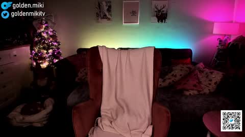 Shy in the streets but a freak in the sheets online show from 12.22.24