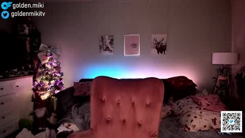 Shy in the streets but a freak in the sheets online show from 12.25.24