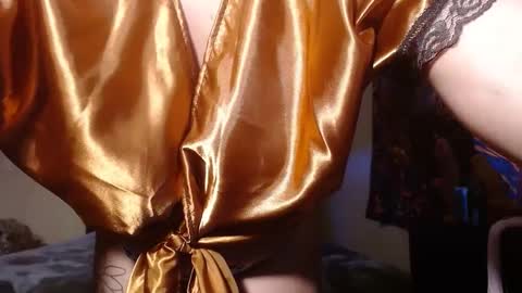 XxPretentious PeachxX online show from 02.13.25